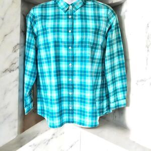 L. L. BEAN Women's Pretty Plaid Long Sleeve Button-Up Shirt. Size XL